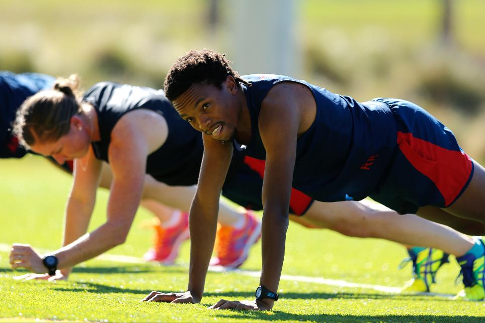 Rasta Rasivhenge in training ahead of the Atlanta Sevens in USA. HSBC World Rugby Womens Sevens Series 2015-16 / © Mike Lee KLC Fotos